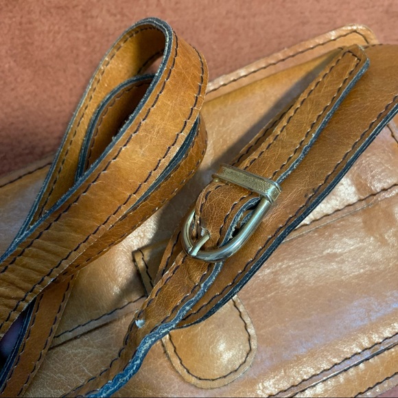 Vintage Faux Leather Crossbody Purse - Picture 7 of 13